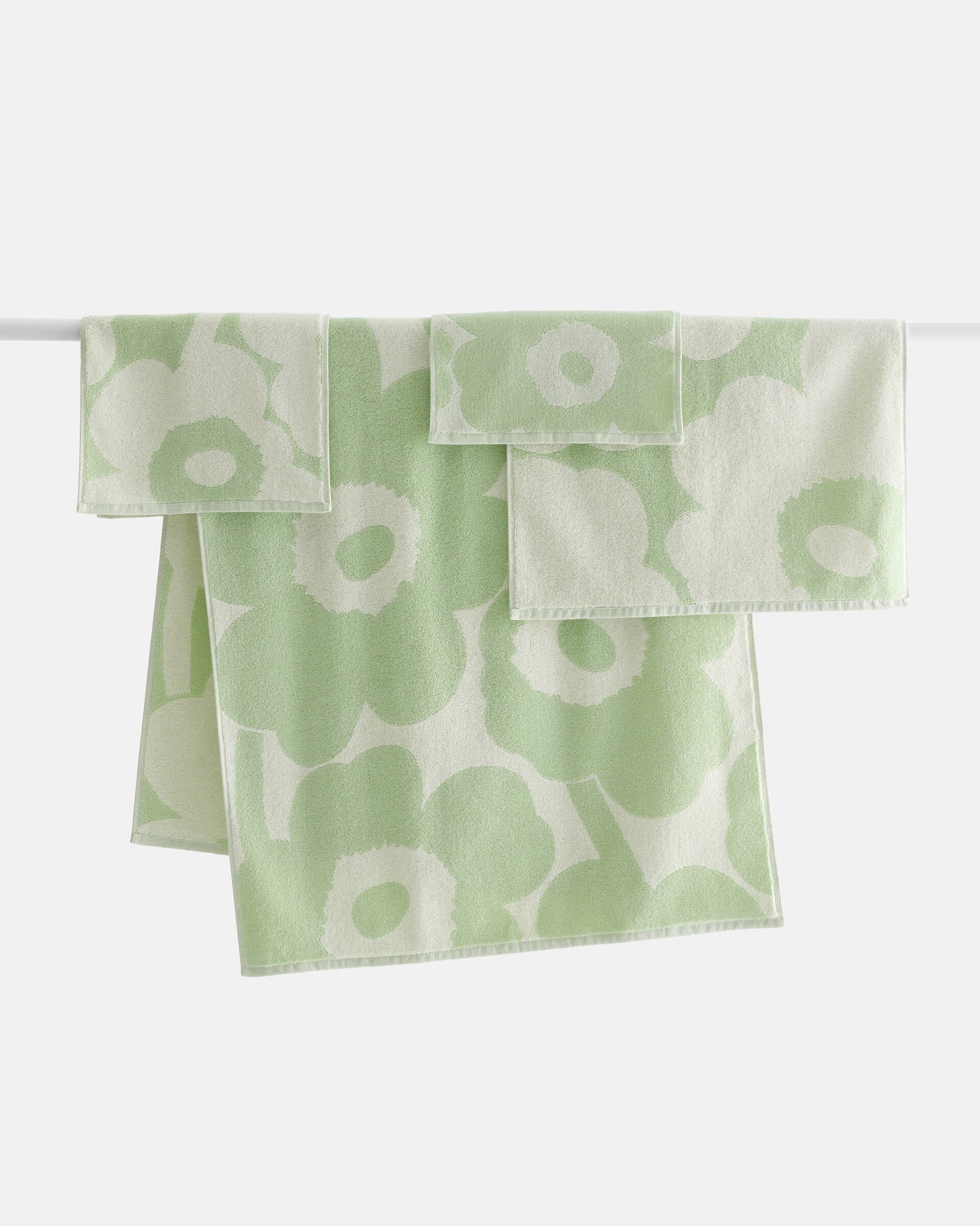 Unikko Hand Towel | Off-white, Sage | 50x70cm