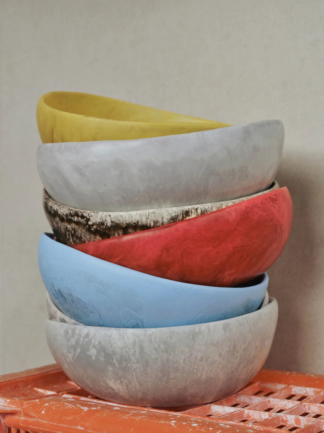 Resin Flow Salad Bowl | Pool