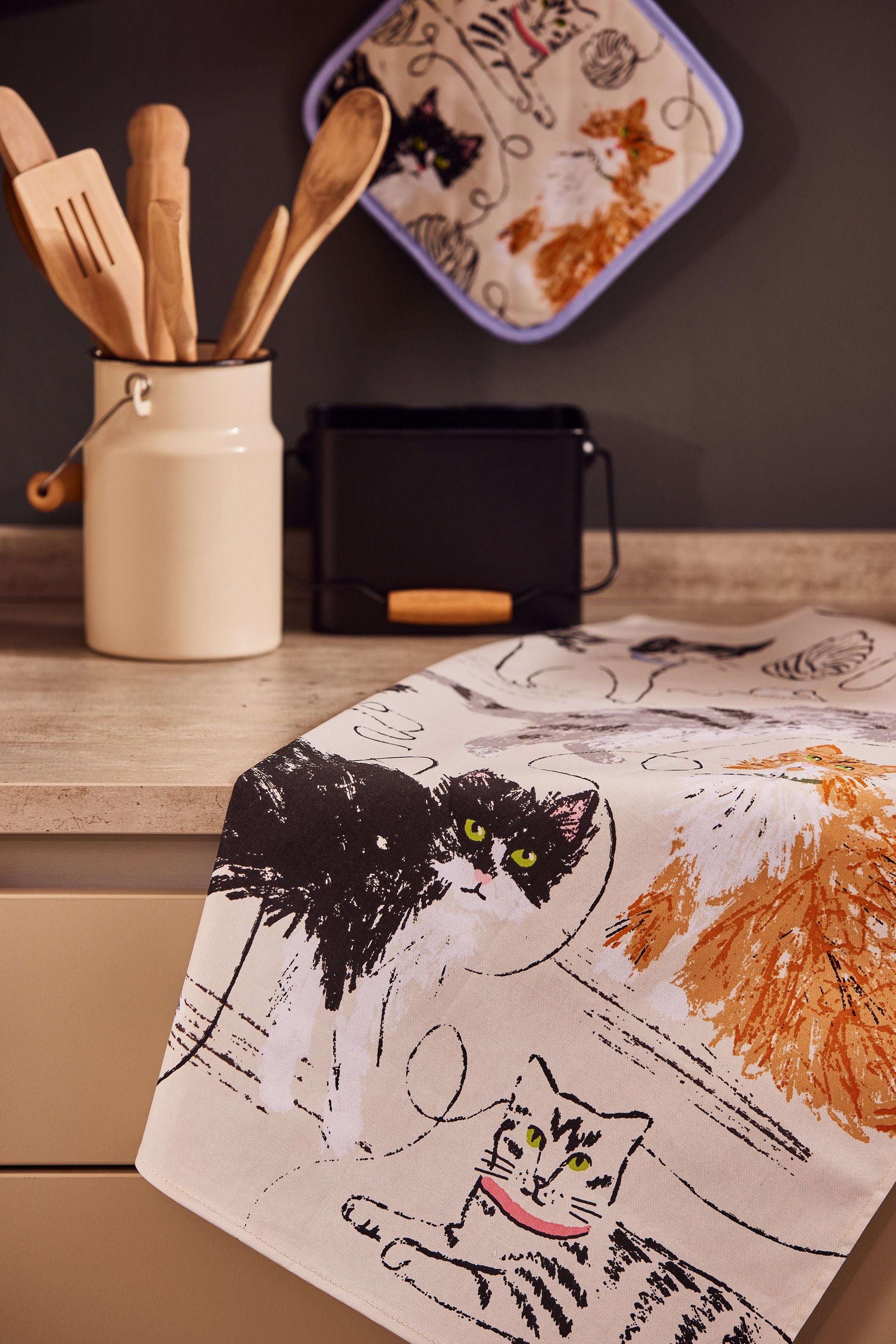 Feline Friends Tea Towel | 74x48cm