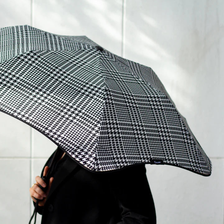 Classic Compact Metro Umbrella | Houndstooth