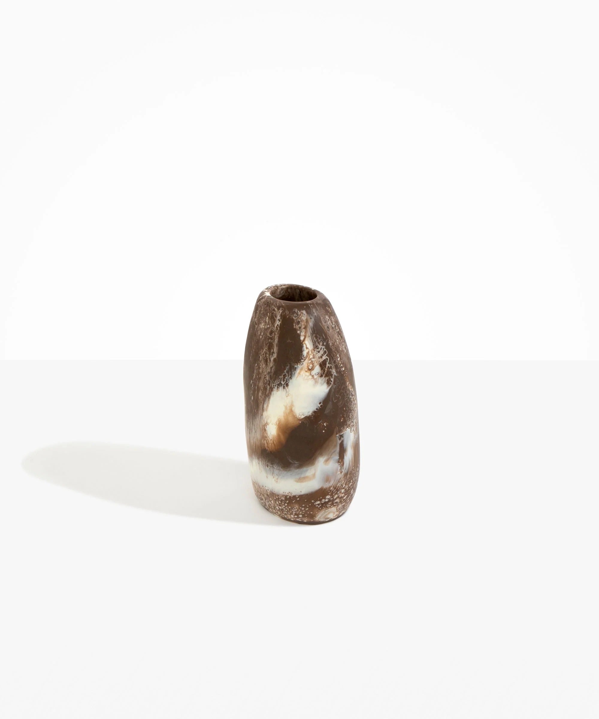 Small Resin Pebble Vase | Cappuccino